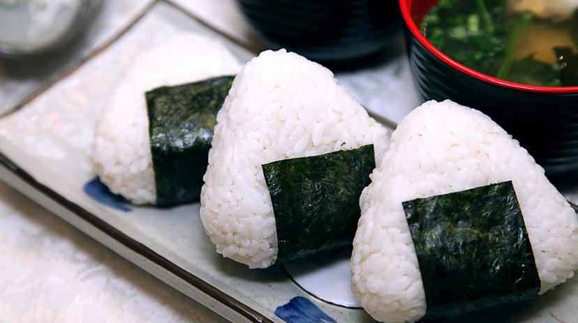 三角饭团加盟