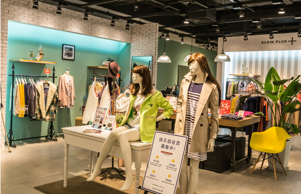 做女装生意进货诀窍 实体店女装生意好做吗