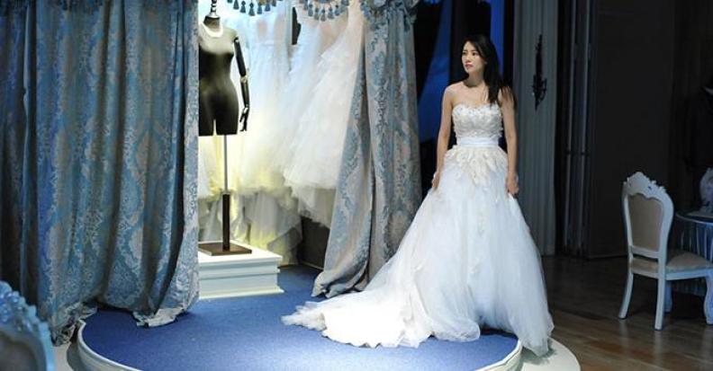 葛澜婚纱礼服加盟