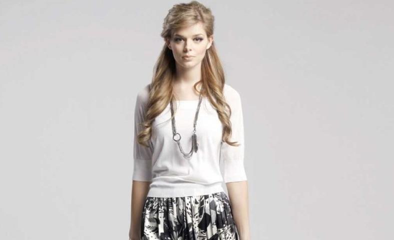 伊诗夏兰薇加盟