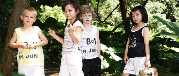 百变小樱童装加盟店费用