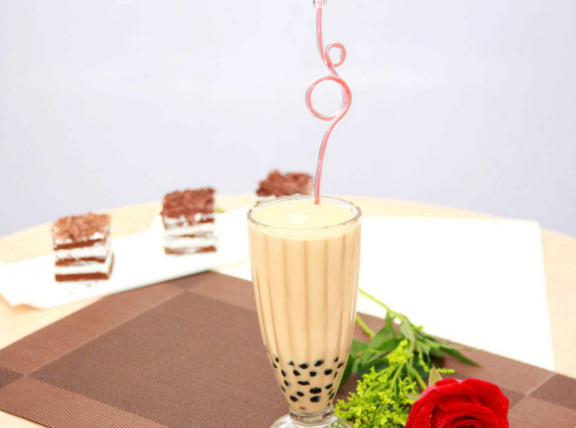 遇尚莓屿茶加盟