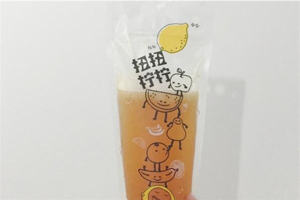 扭扭柠柠加盟
