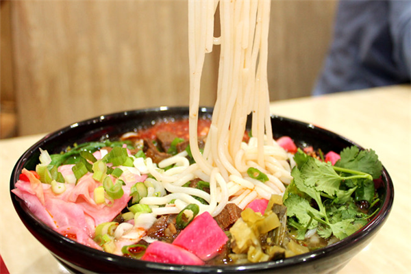 罗佳花溪牛肉粉加盟
