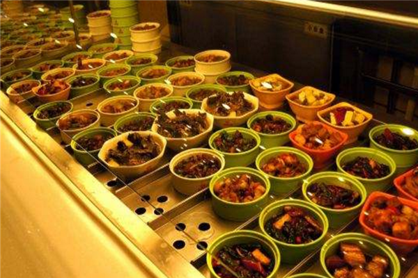 顺旺基大食堂源于宁波,是专业致力于中式快餐的连锁企业.