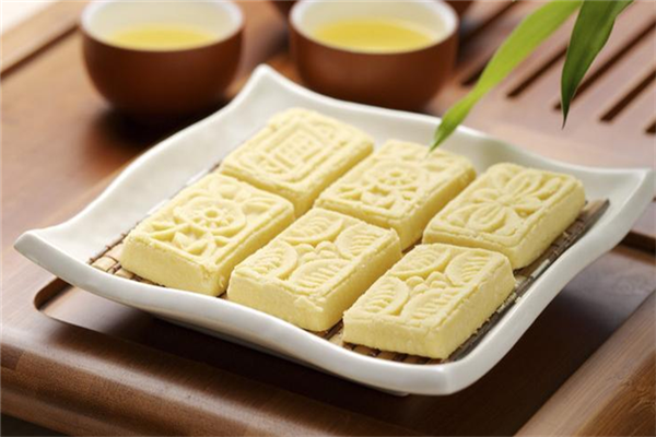 云朵上的鱼加盟