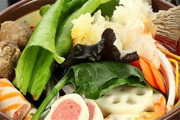 鸿运川香麻辣烫加盟