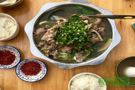 冯四娘跷脚牛肉