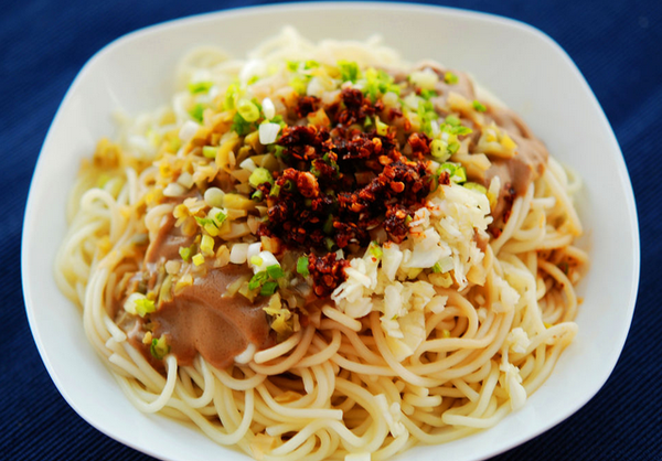 蔡明伟热干面