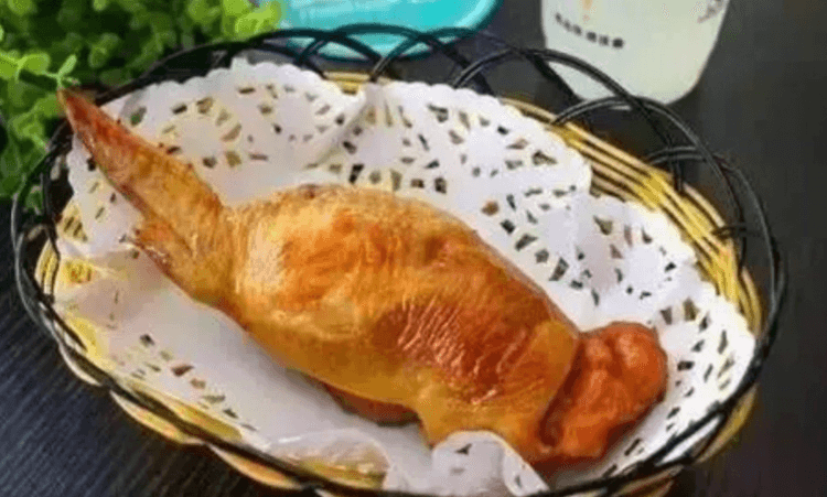 吉小丫鸡翅包饭
