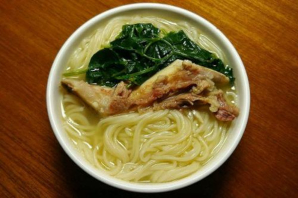 大骨汤面 大骨汤面