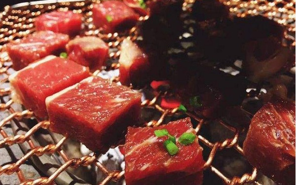 泥炉烤肉