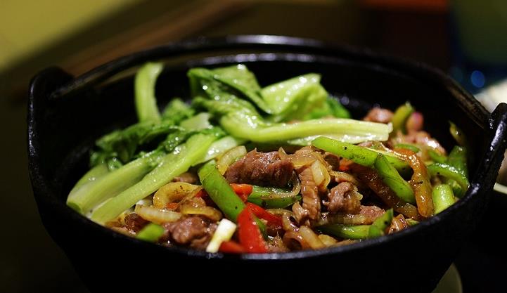 一品皇铁锅饭加盟