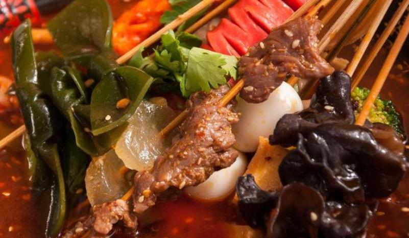 生活煮题串串香加盟