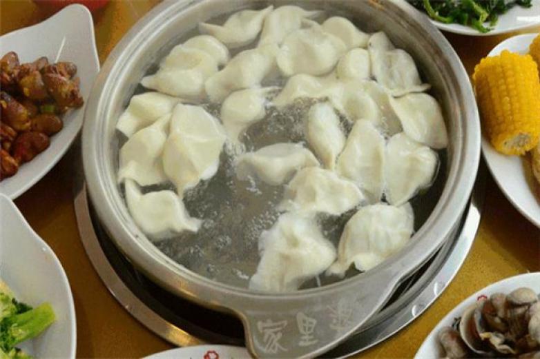家里婆18元自助水饺加盟