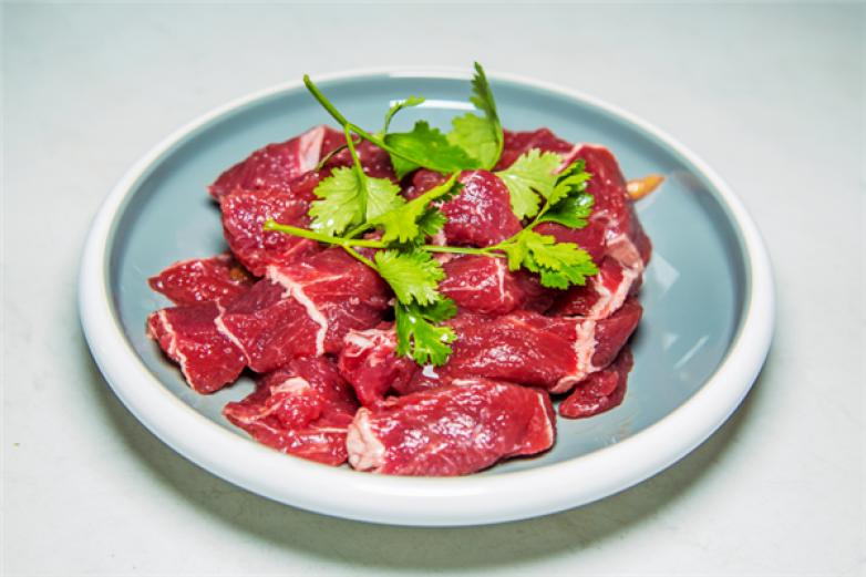 蕾侠牛肉鲜锅加盟