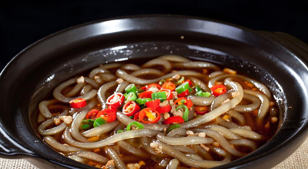 巴姐酸辣粉加盟