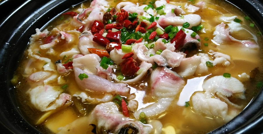 庄缘酸菜鱼烧鸡公火锅加盟