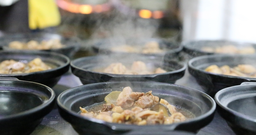 香口福黄焖鸡米饭加盟