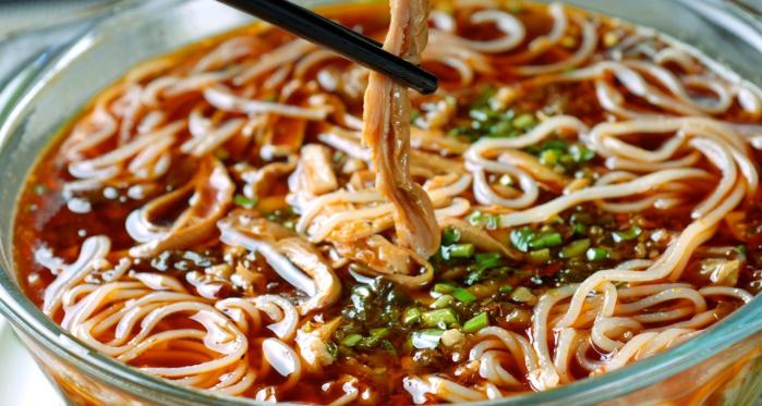 砂锅食代云南过桥米线加盟 砂锅食代云南过桥米线加盟