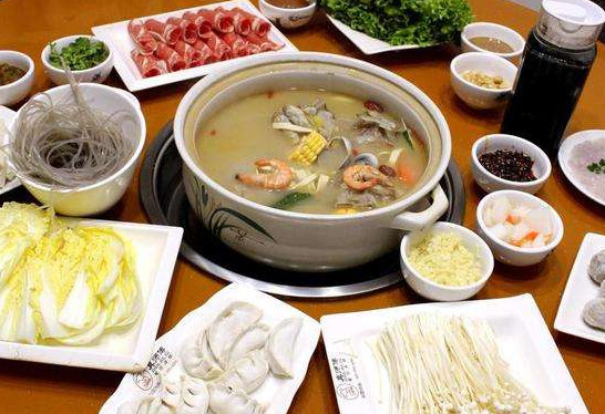 真师傅骨煲火锅加盟