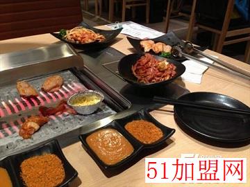 新石器烤肉加盟