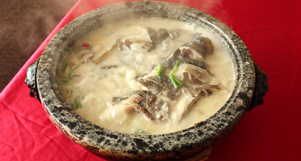 荆沙石锅鱼火锅加盟