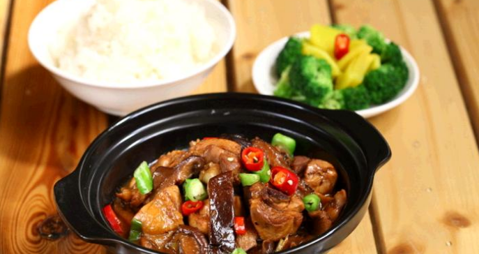 苏大炮黄焖鸡米饭加盟