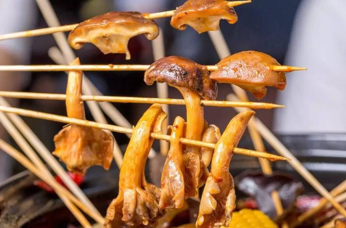 红红串串香火锅快餐加盟 红红串串香火锅快餐加盟