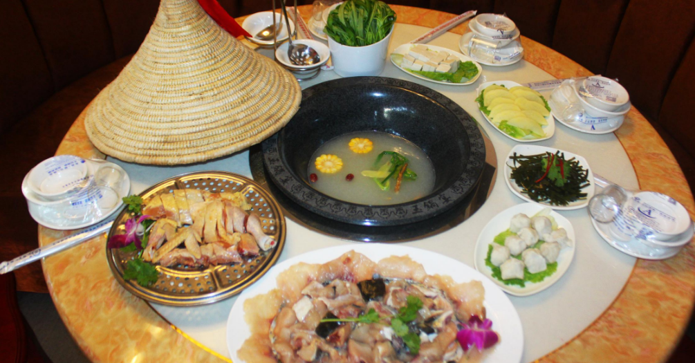 蜀水石锅鱼火锅加盟