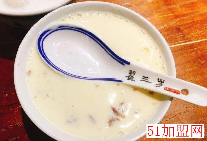 翟三岁糖水铺加盟