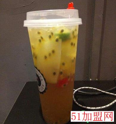 缤纷果茶水吧加盟
