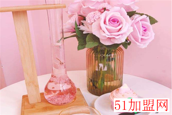 lizzy粉红茶店加盟