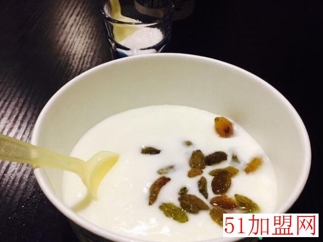 朵闻酸奶吧加盟