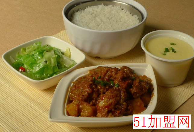 功夫小子中式快餐加盟