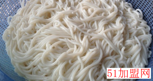 辉辉美食过桥米线刀削面加盟