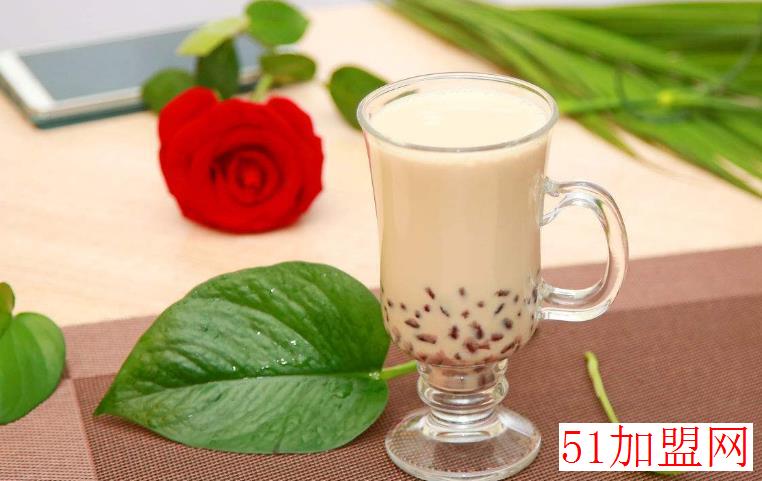 阿满奶茶铺加盟
