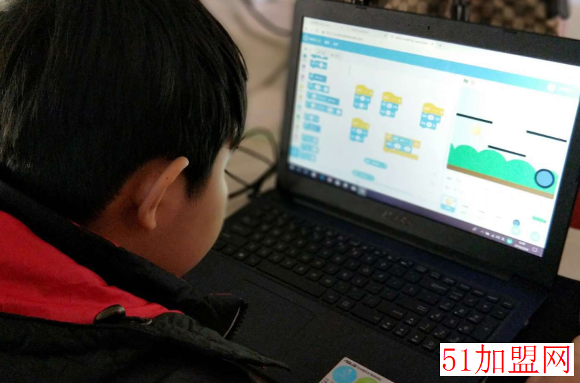 HelloCode青少儿学科编程加盟