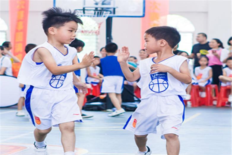 华蒙星少儿篮球俱乐部加盟