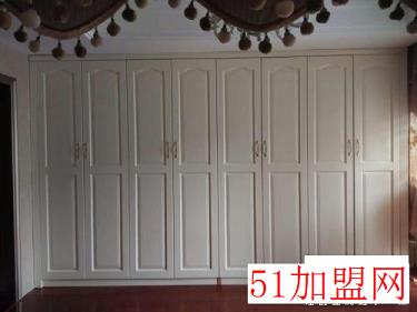 佰荣祥衣柜加盟
