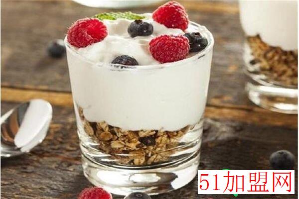 茗战芝士现泡茶加盟