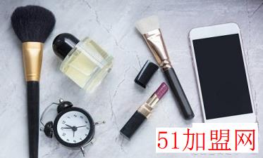 美伊娜多化妆品加盟