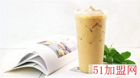 鲜果皇后饮品加盟