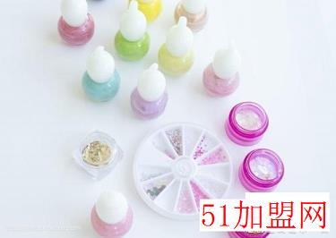 馨蔻化妆品加盟