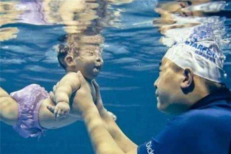 悠游湾婴童游泳生活馆加盟