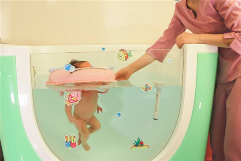欧拉婴幼儿游泳中心加盟