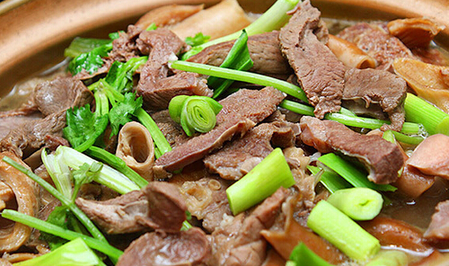 犟福牛排牛骨煲加盟