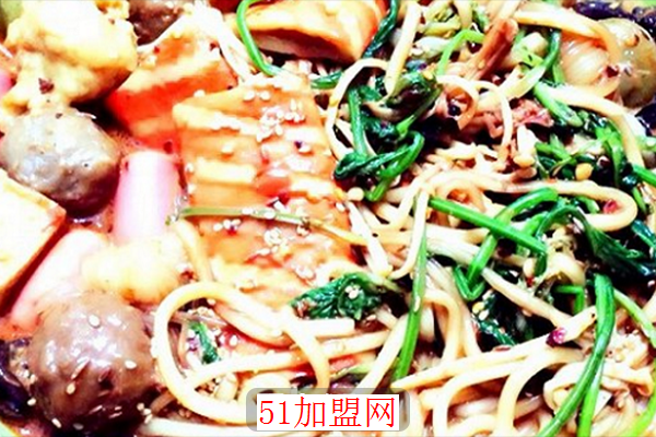 天辰麻辣拌加盟