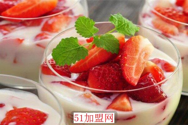 开心犇犇酸奶吧加盟