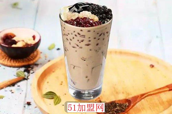 等艾茶加盟
